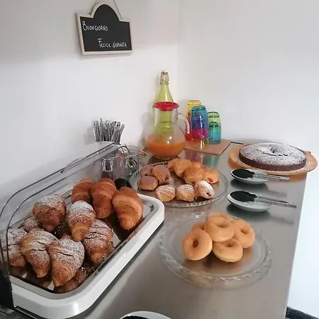 فندق مبيت وإفطار Com'era Una Volta 3*